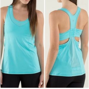 Lululemon"Tone It Tank Ángel blue